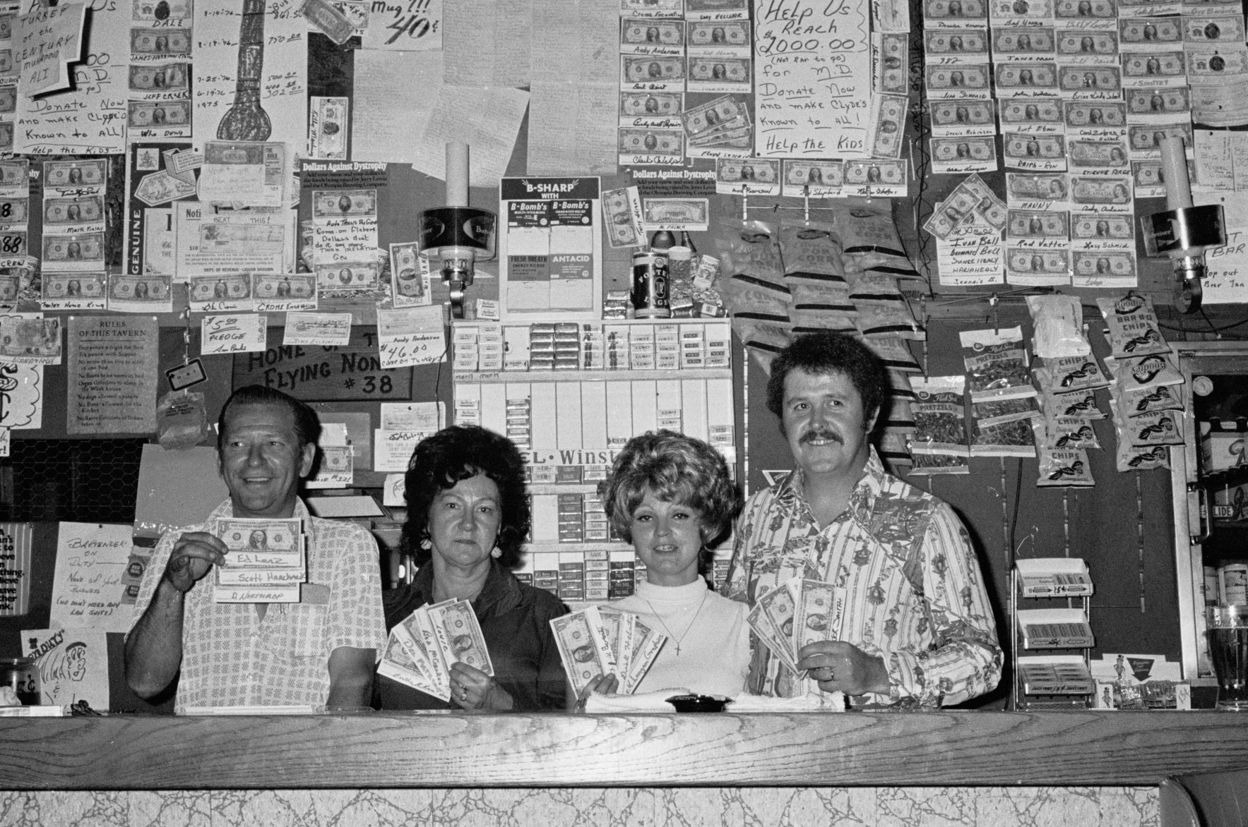 Clyde's Tavern